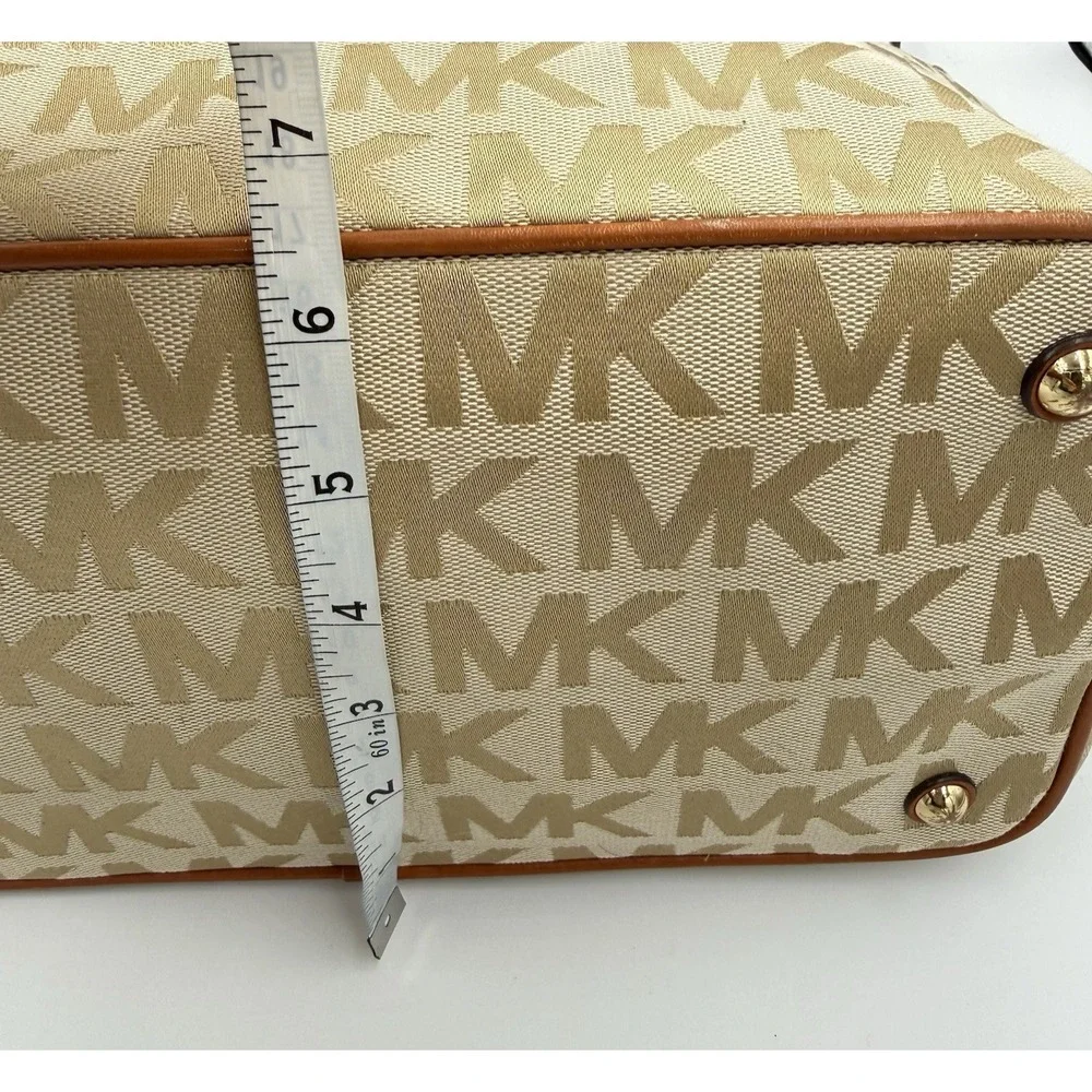 Michael Kors Jet Set MK Signature Jacquard Medium Tote Grab Bag Tan Neutral NEW‎